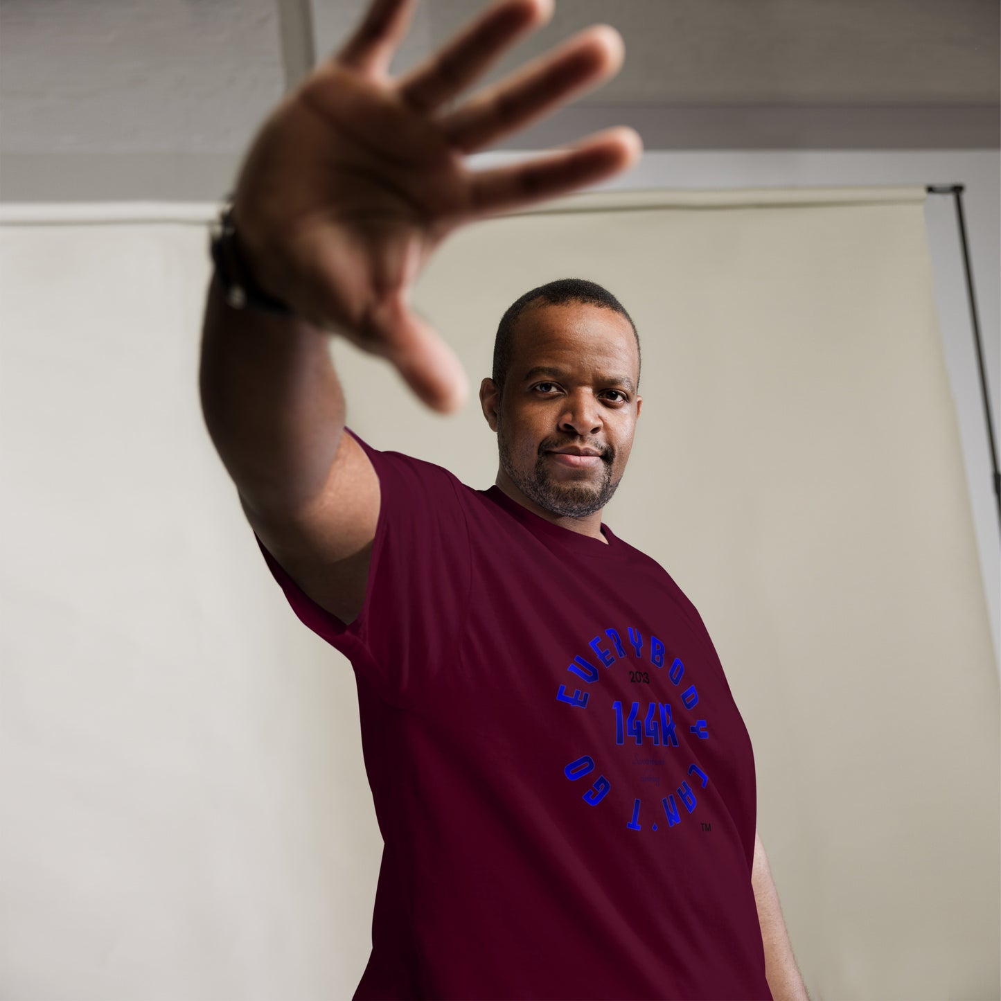 Everybody cant go Men's classic tee
